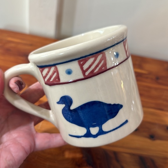 Vintage 1982 Hartstone Pottery The Crawford Barn Blue Horses Duck Large Mug - Picture 3 of 6